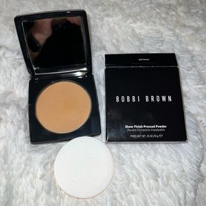 Bobbi Brown Sheer Finish Pressed Powder